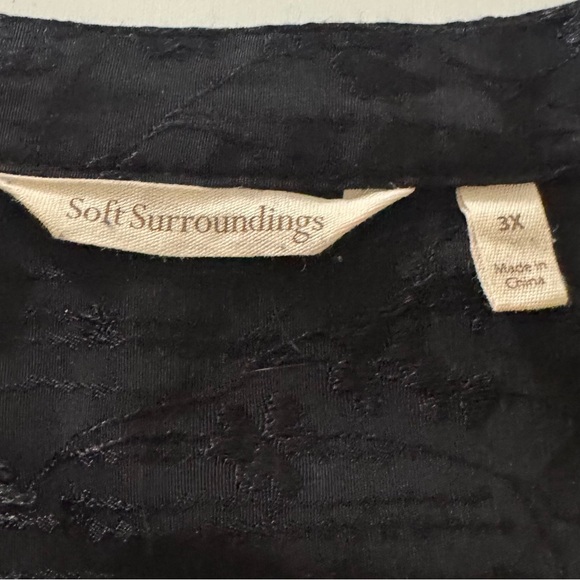 Soft Surroundings Sistine Floral Embroidery Jacquard Pintuck Shirt - Picture 4 of 6